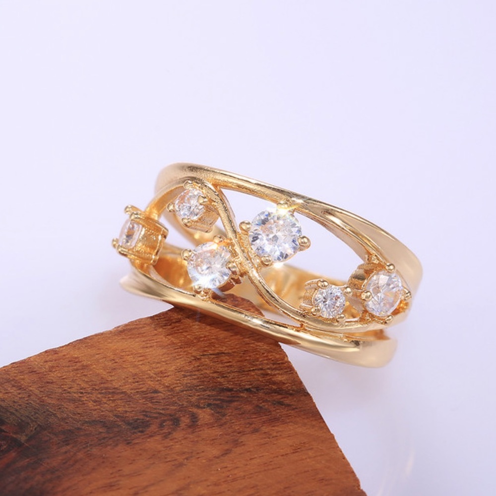 Huitan Trendy Hollow Out Band Shine Cubic Zirconia Stone Ring